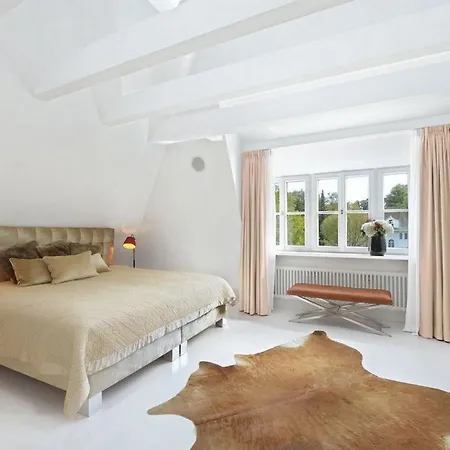 Casa de Férias Top-class House With Garden And Outdoor Pool - What'app - 0039-3512-039-610 - For Reservations! Munique