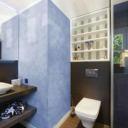 Top-class House With Garden And Outdoor Pool - What'app - 0039-3512-039-610 - For Reservations! بيت للعطل ميونيخ